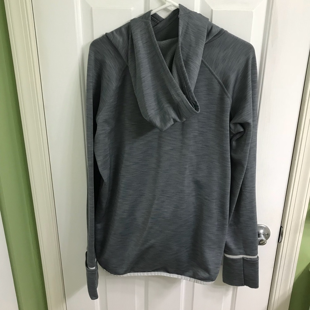 Gray Pullover From Gap Body Size Large - image 3
